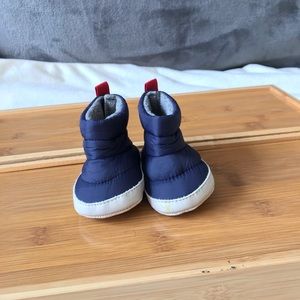 Baby gap winter boots